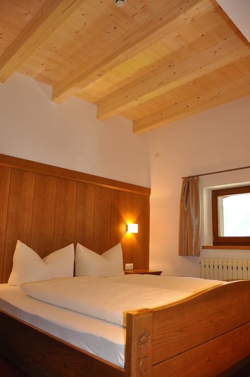 Apart - Und Fruehstueckspension Jaegerheim Kaunertal Δωμάτιο φωτογραφία