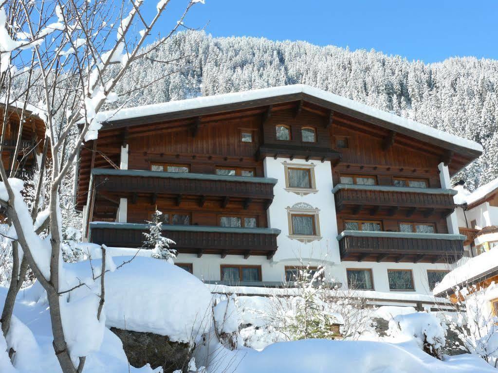 Apart - Und Fruehstueckspension Jaegerheim Kaunertal Εξωτερικό φωτογραφία